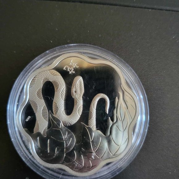 2013 1oz Canada $15 Silver Scallop Uncirculated in case - Picture 5 of 5